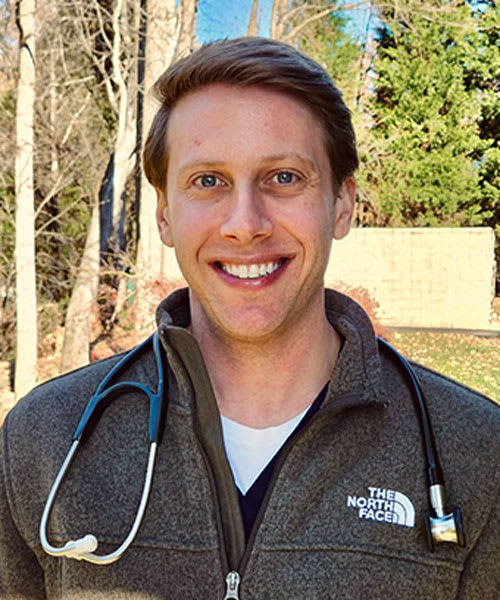 Dr. Efrem Kussin, Flat Rock Veterinarian